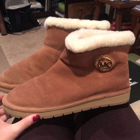 Worn once. Excellent condition. - Picture 2 of 5